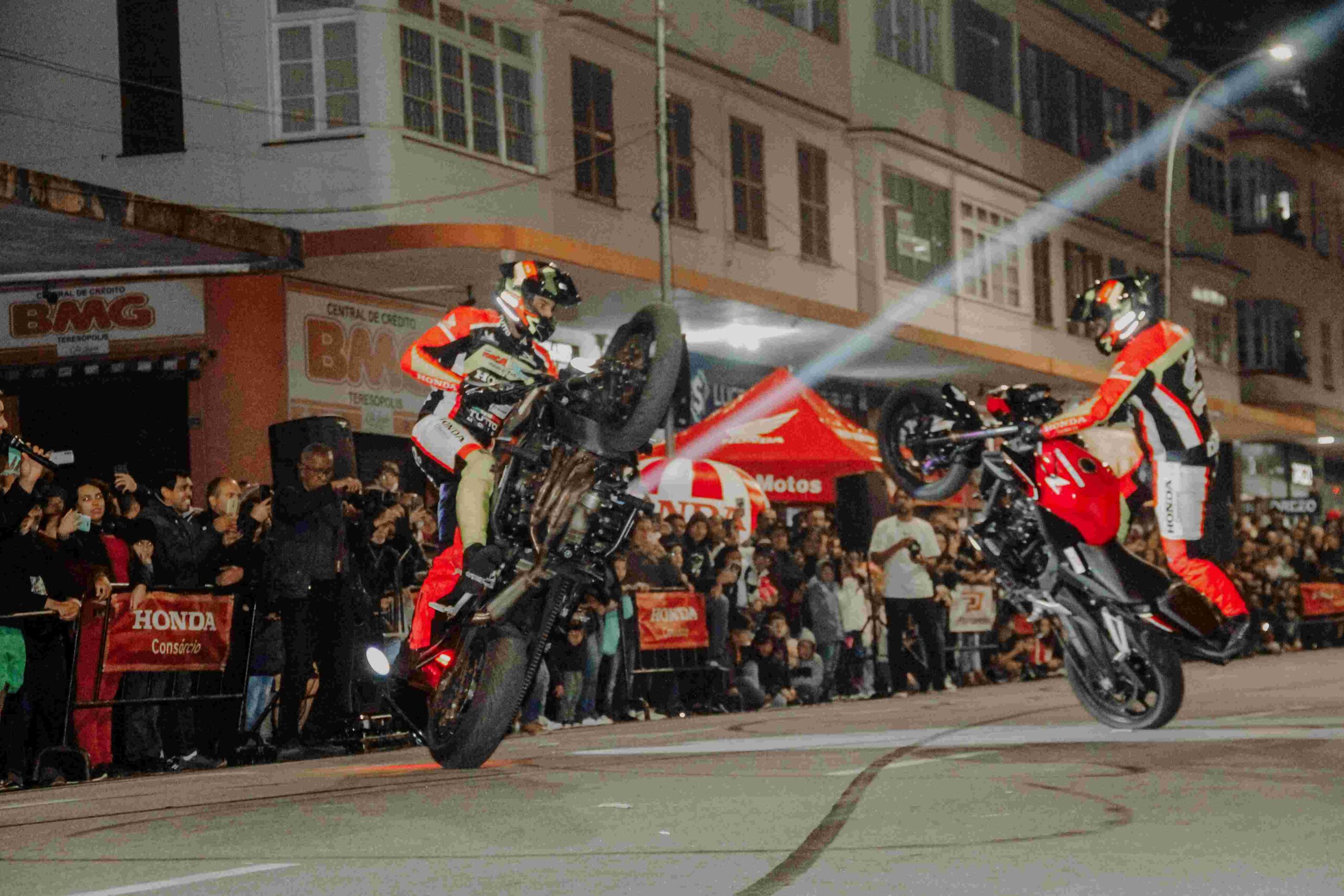 Show de manobras radicais abre comemorações dos 135 anos de Teresópolis